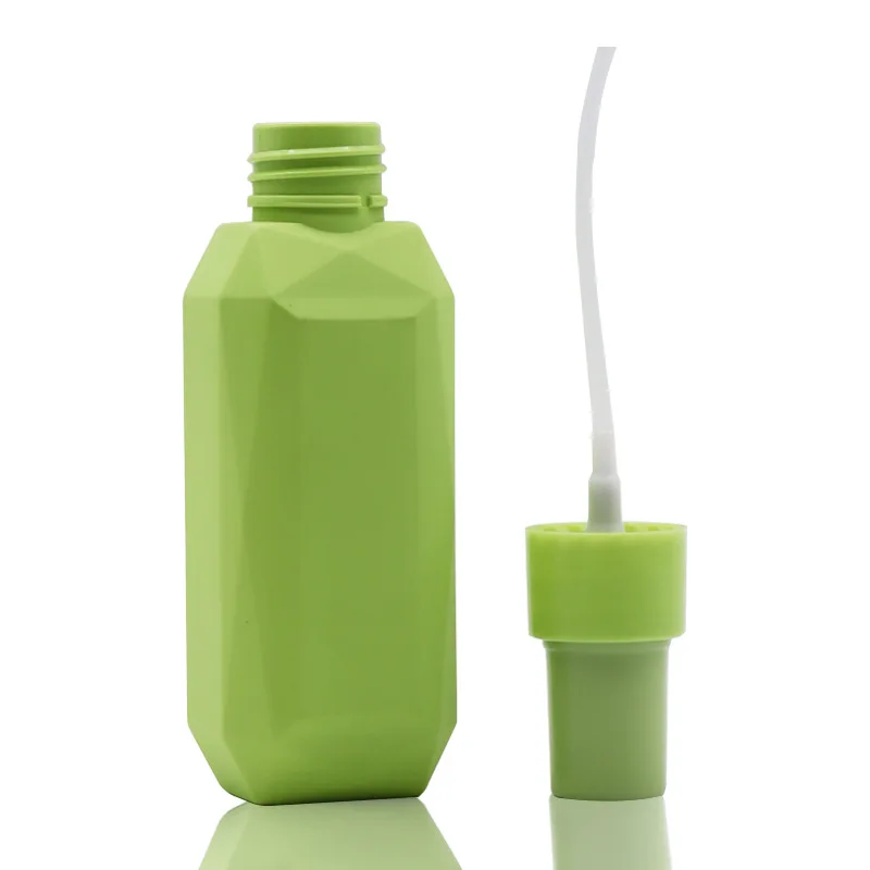 Private Label OEM 100ml 200ml 400ml Empty Cosmetic Packaging Matte Plastic Bottle Unique Shaped Squeeze Pet Mist Spray Bottle