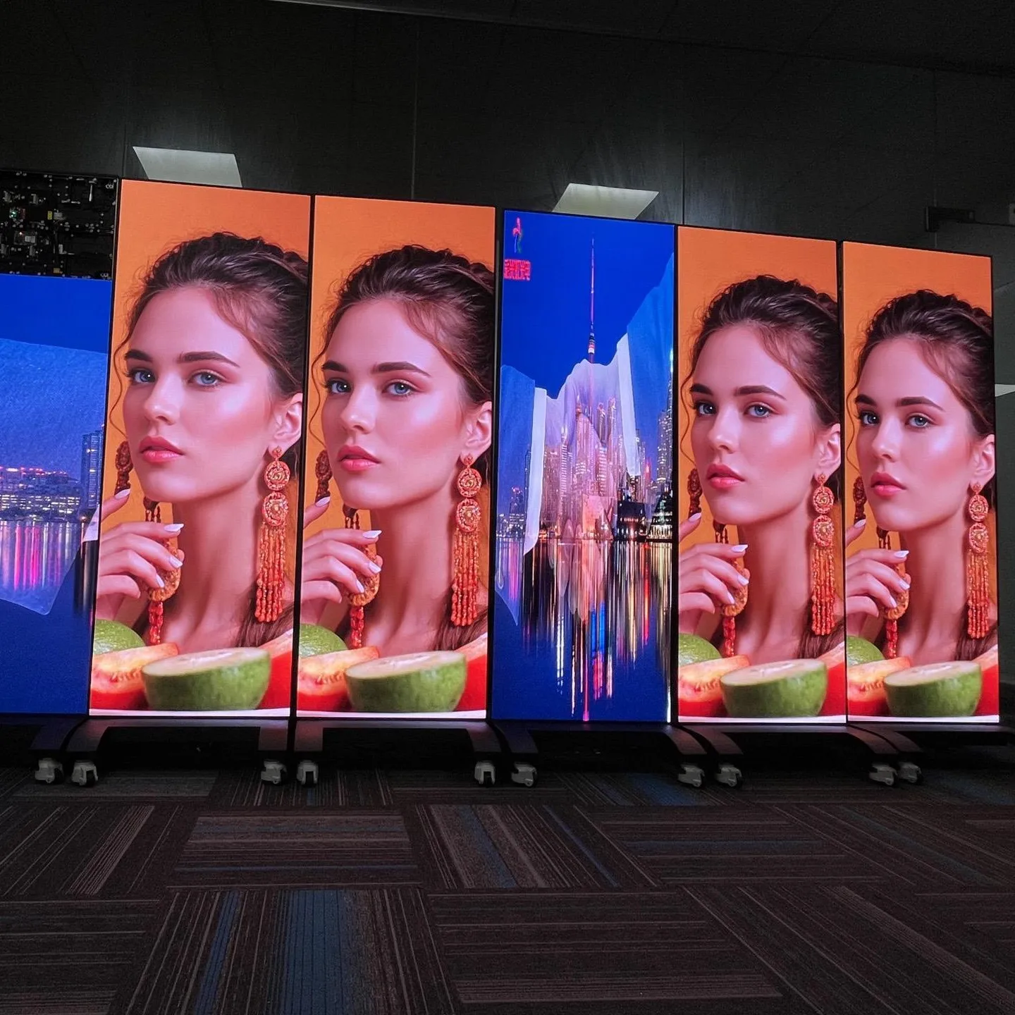 65-дюймовый ЖК-экран Digital Signage с сенсорной панелью для интерактивной рекламы