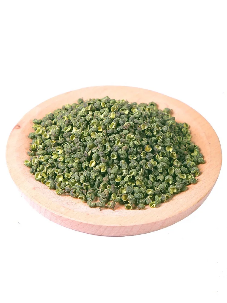 Premium fresh dried chilies seasoned green Sichuan pepper