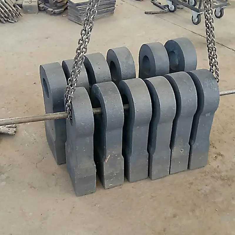 The self-developed high-chromium bimetal composite hammer has a higher wear resistance than the existing hammer