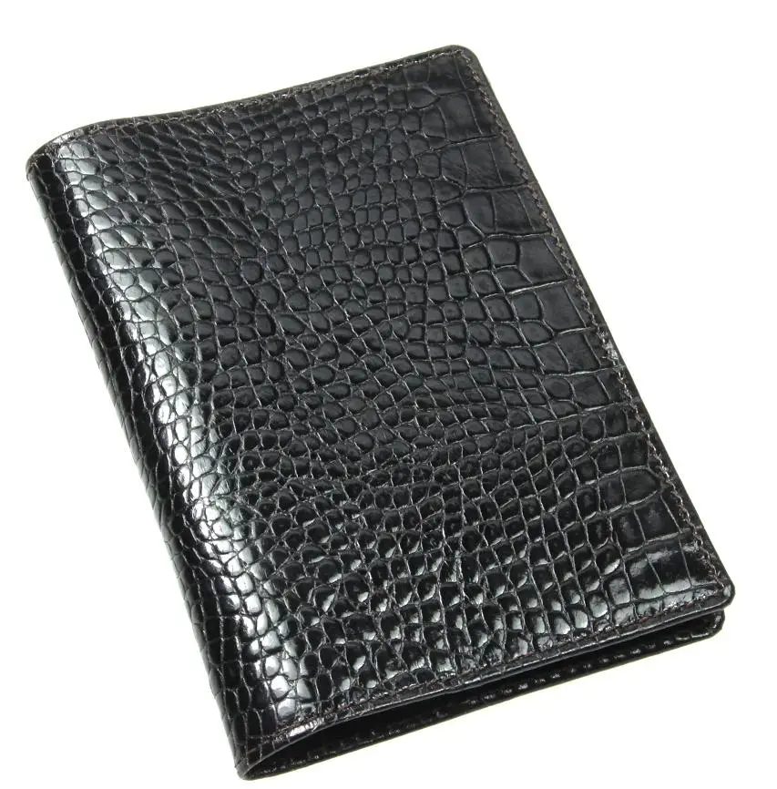 Custom Logo Embossed PU Leather Travel Passport Cover Vintage Style Crocodile Pattern Fashion Passport Case Waterproof Feature