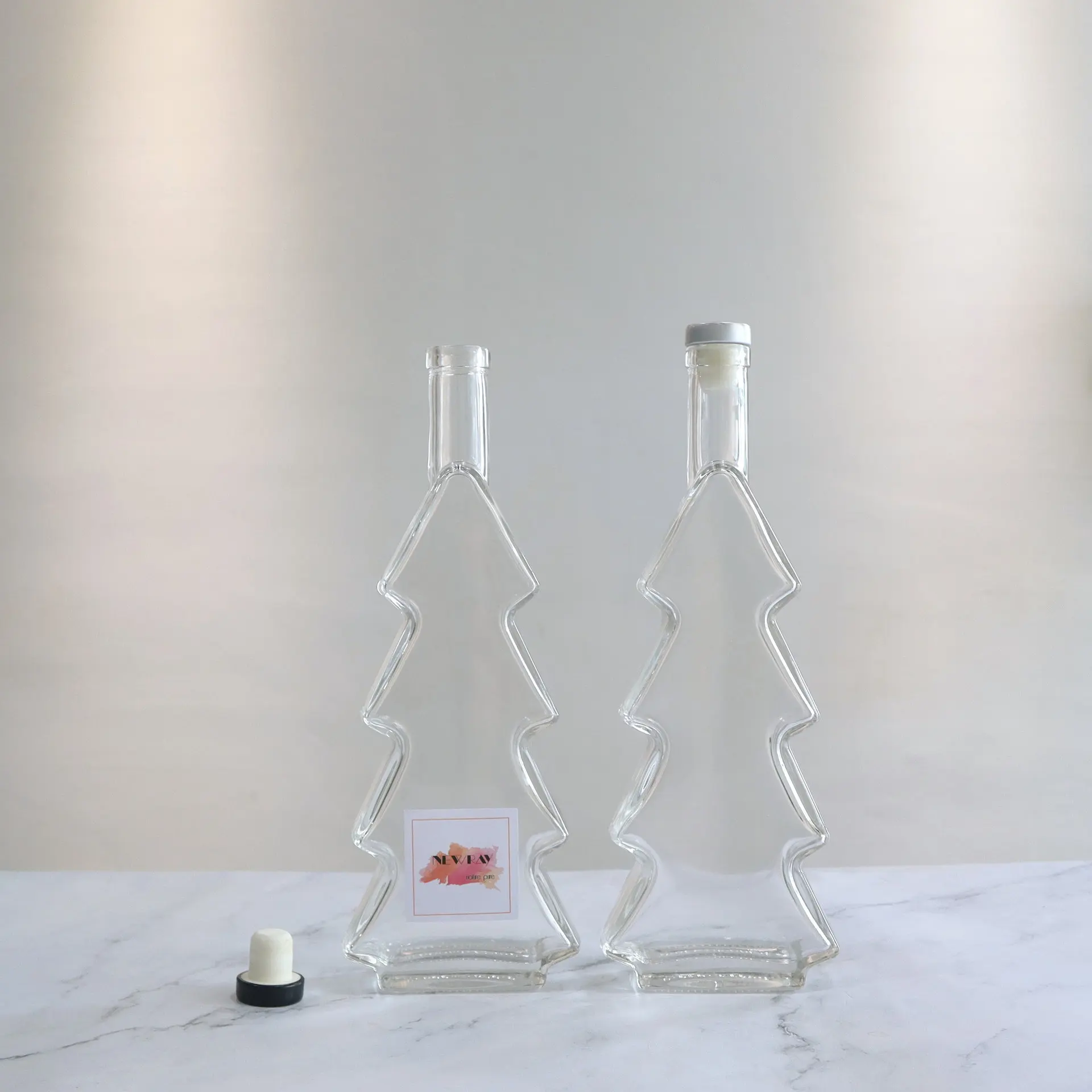 Cross border New Christmas Tree Transparent Crystal White Glass Wine Bottles Foreign Wine Bottles Super Flint glass wine bottle