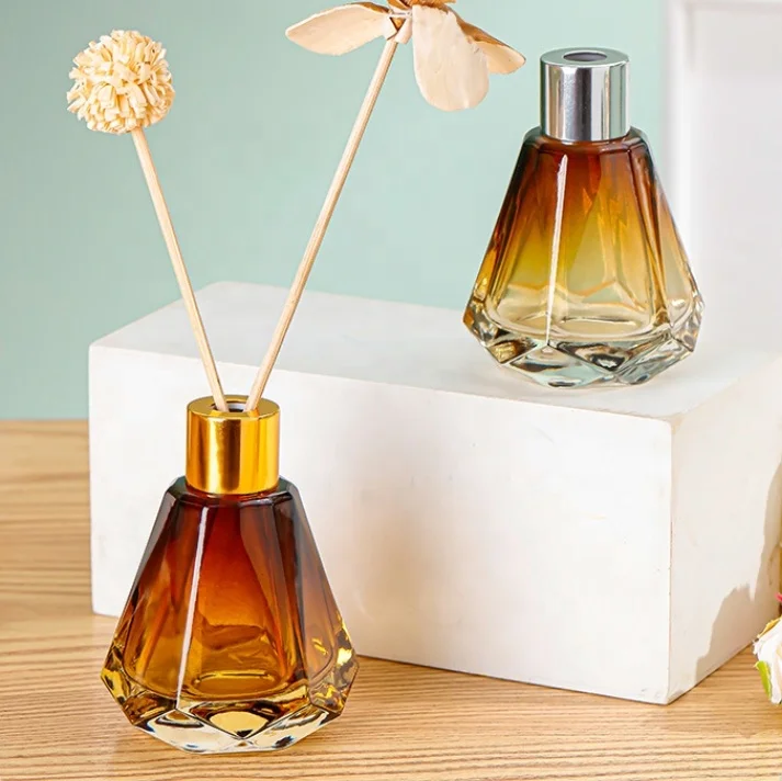 Unique Luxury 60ml 2oz Decorative Glass Bottle with Gold Lid Empty Reed Diffuser for Cosmetic Use