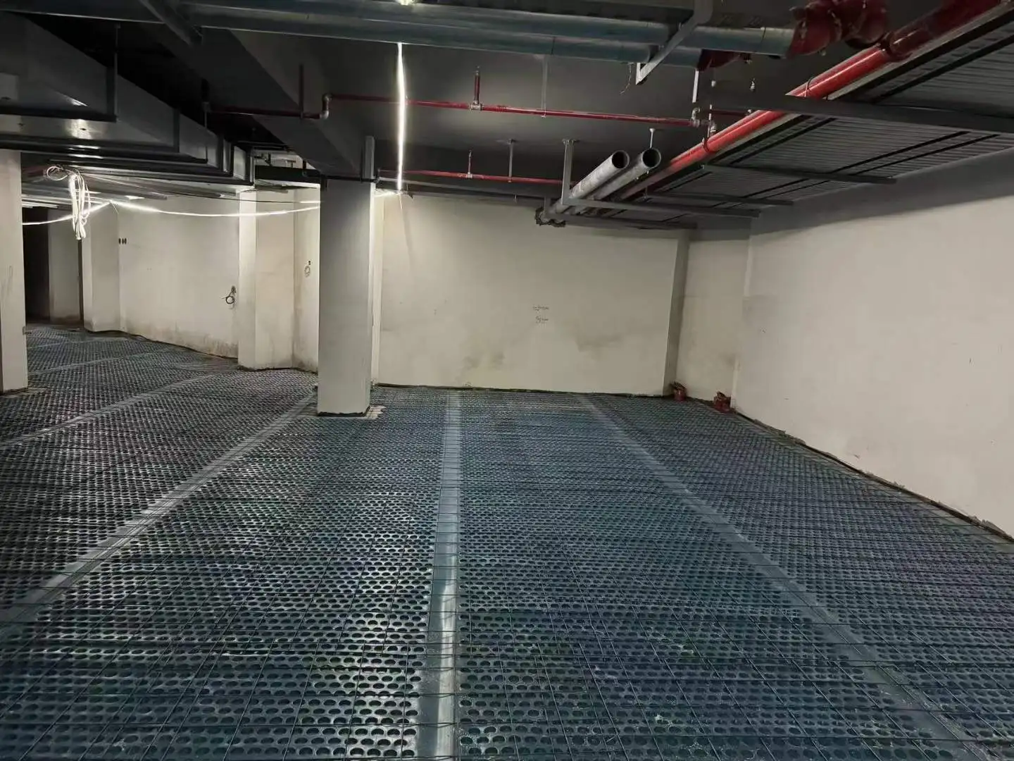 The diameter of the cup mouth of the new water rolling plate is 6 centimeters Material HDPP