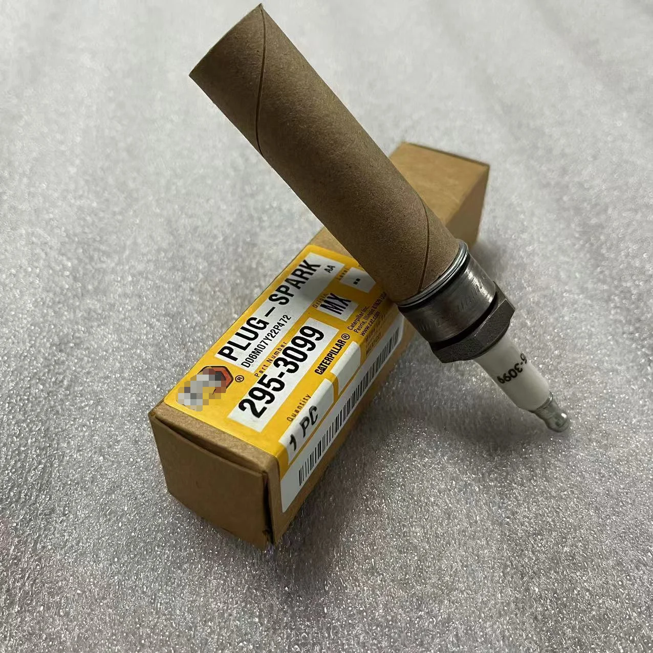 PLUG-SPARK D06M07Y22P472 295-3099 CATERPILLAR