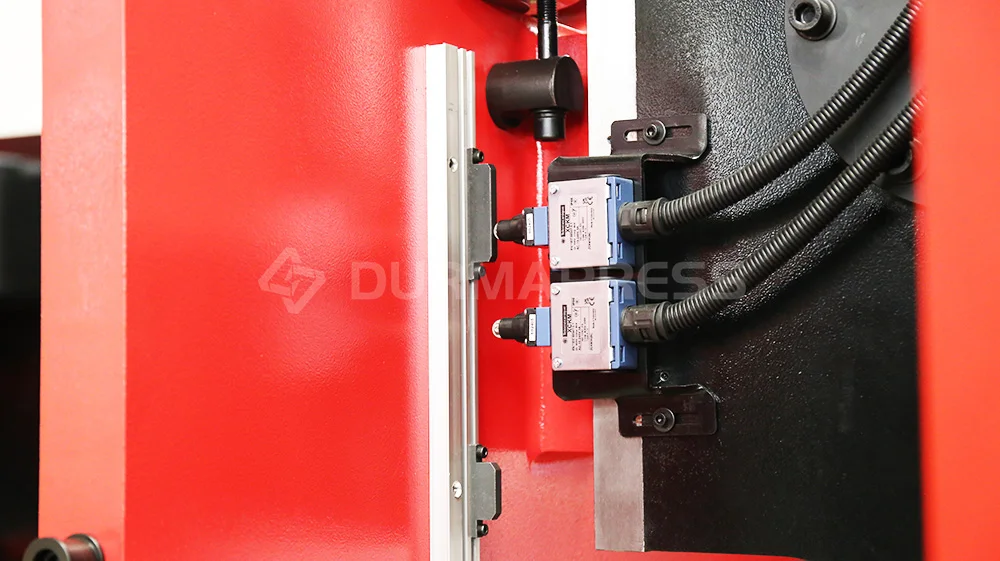 New E310P 160T/4000 Servo CNC Controller Press Brake Machine Sheet Metal Hydraulic Plate Bending Machine