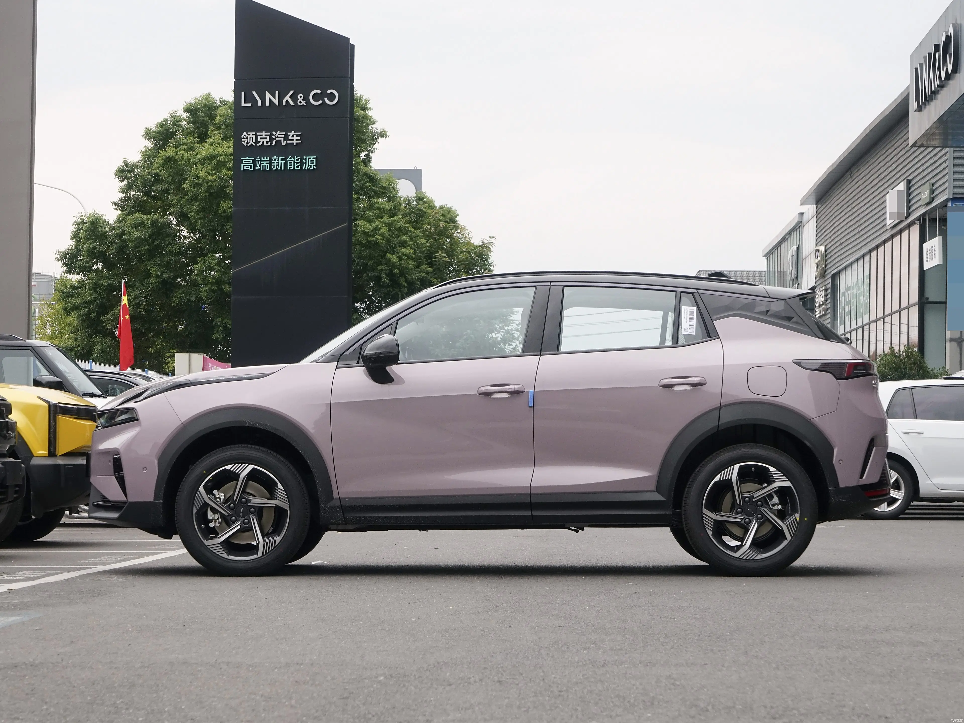 2025 Geely Lynkco 06 новая модель среднеразмерная 5-дверная внедорожник 1 5 т турбодвигатель ACC Круизная автоматическая коробка передач мест оставил дешевые автомобили распродажа