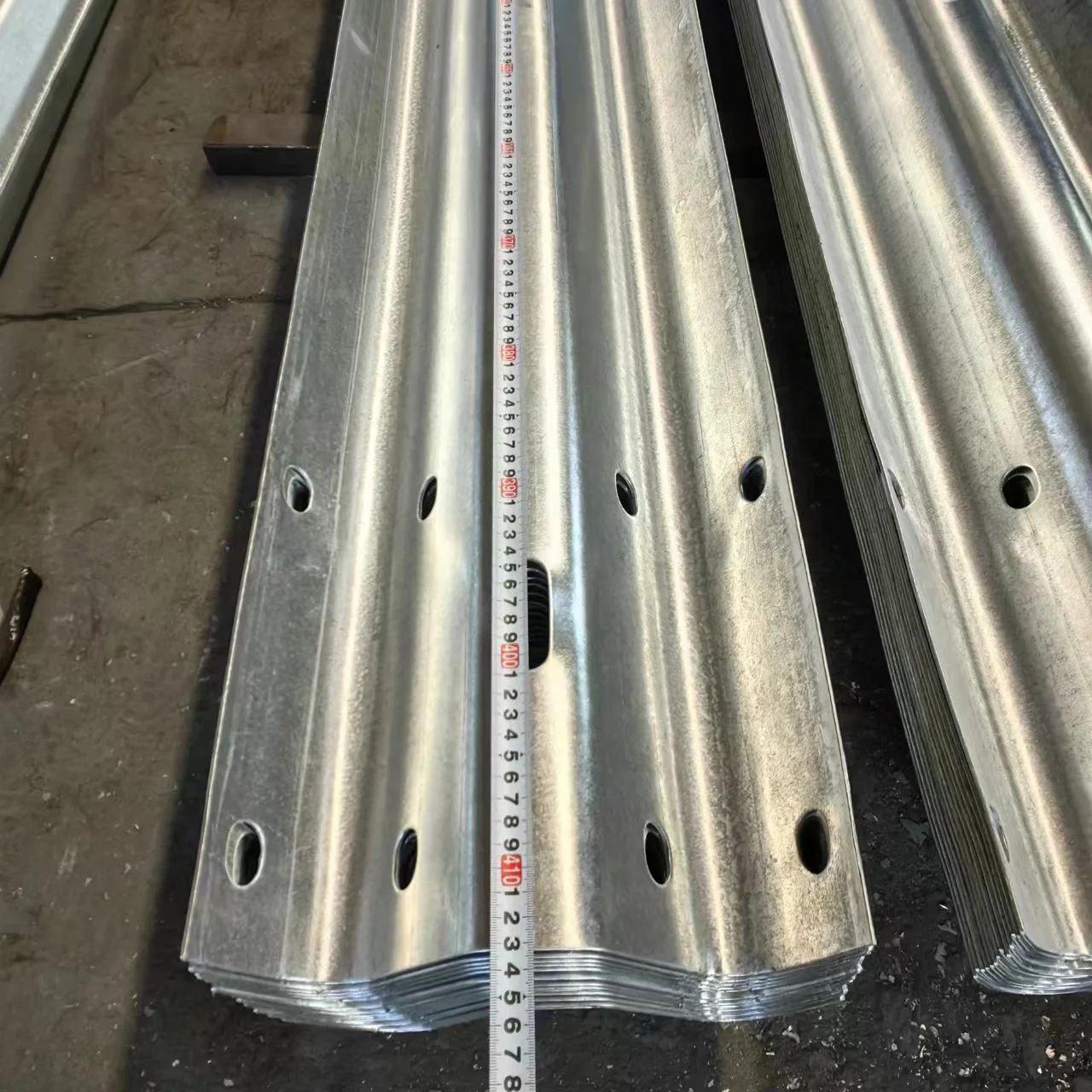 Galvanized Steel Road Barrier Highway Guardrail Highway Guardrail For Sale