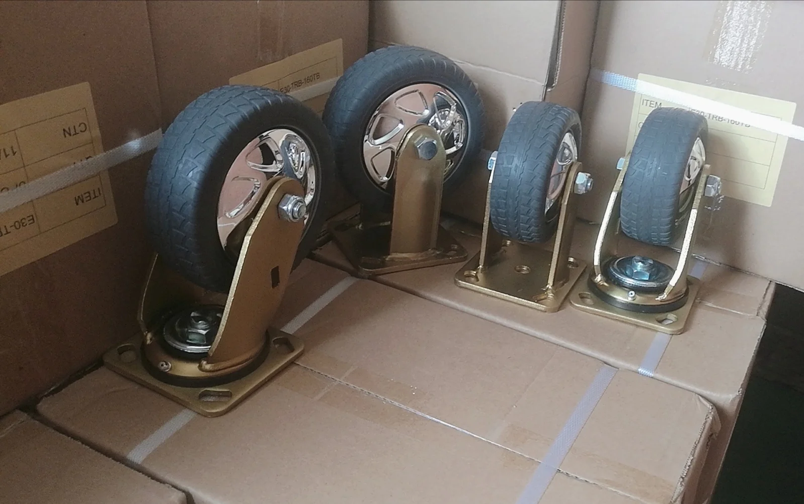 New Arrival 150mm New Design Metal Dust Cover Castors PU Wheel Terrain Casters Brake