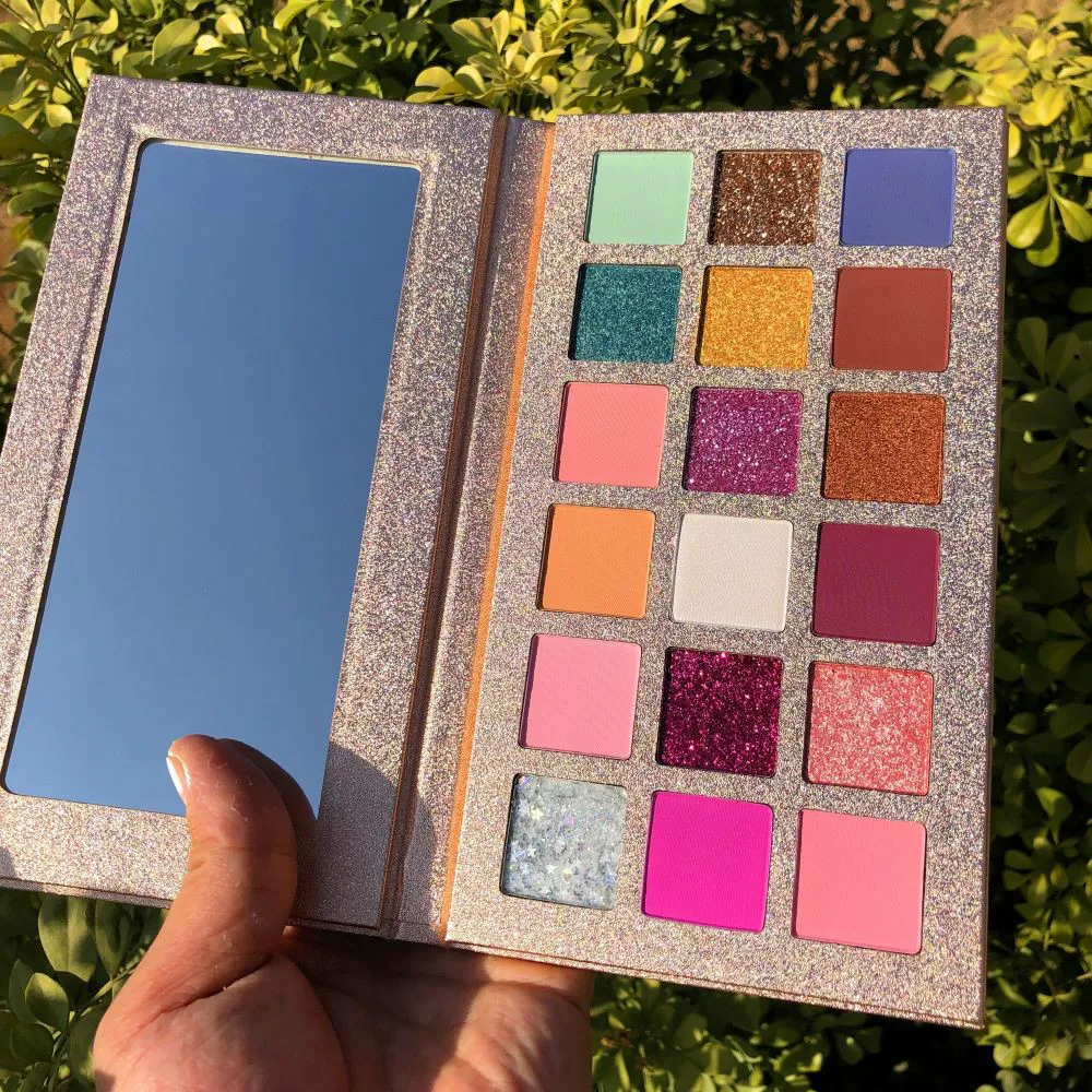 Wholesale Cheap Sombra Eye Shadow 18 Color Nude Makeup Shimmer Eyeshadow Palette