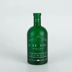Wholesale extra white flint 750ml liquor bottles empty vodka sprits glass bottle green white nordic glass spirit bottle