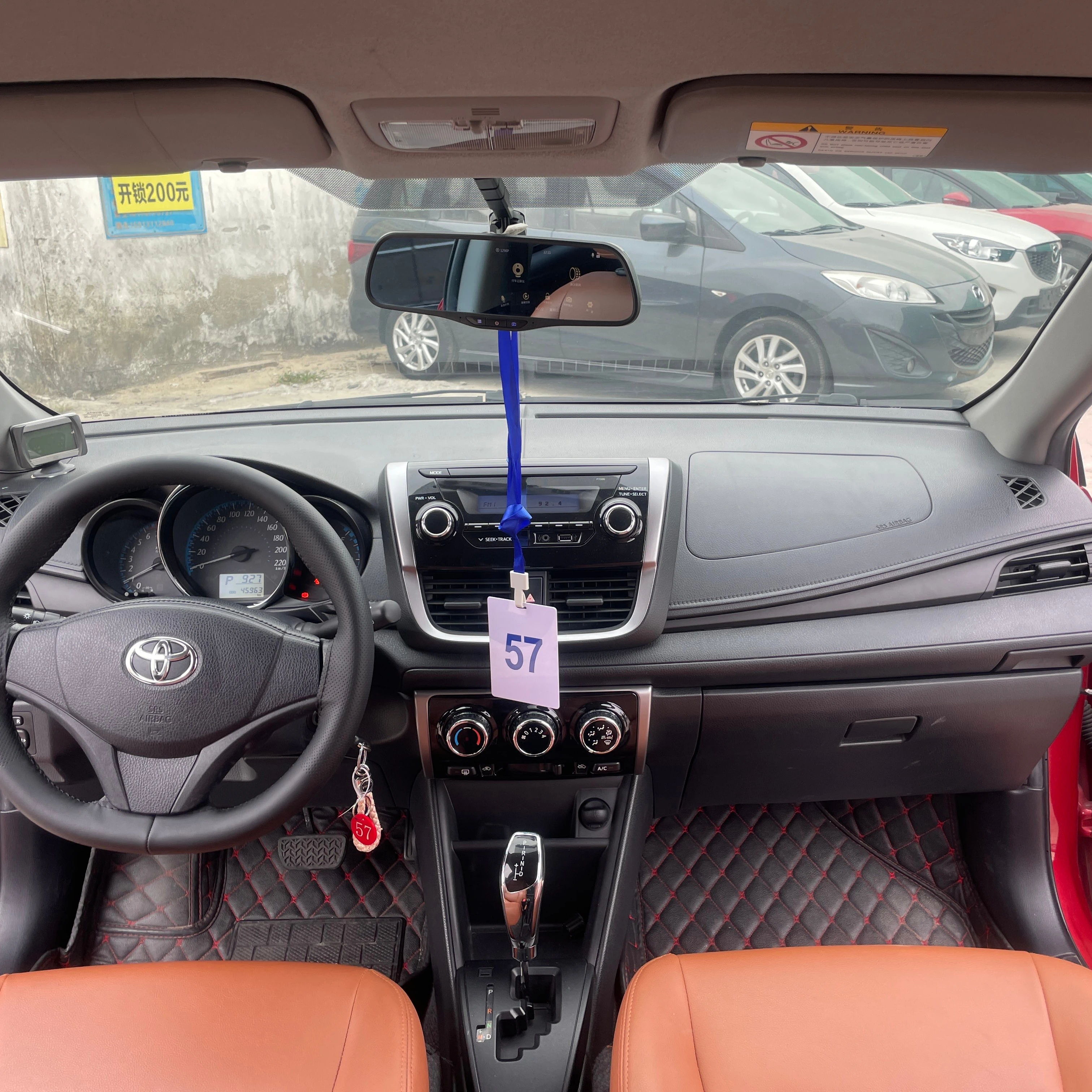 Сделано в Китае бестселлер автомобиля Vitz/Yaris 2013 2014 2015 2016 2017 2018 2019 2020 Бензиновый Автоматический 5-местный удобный автомобиль
