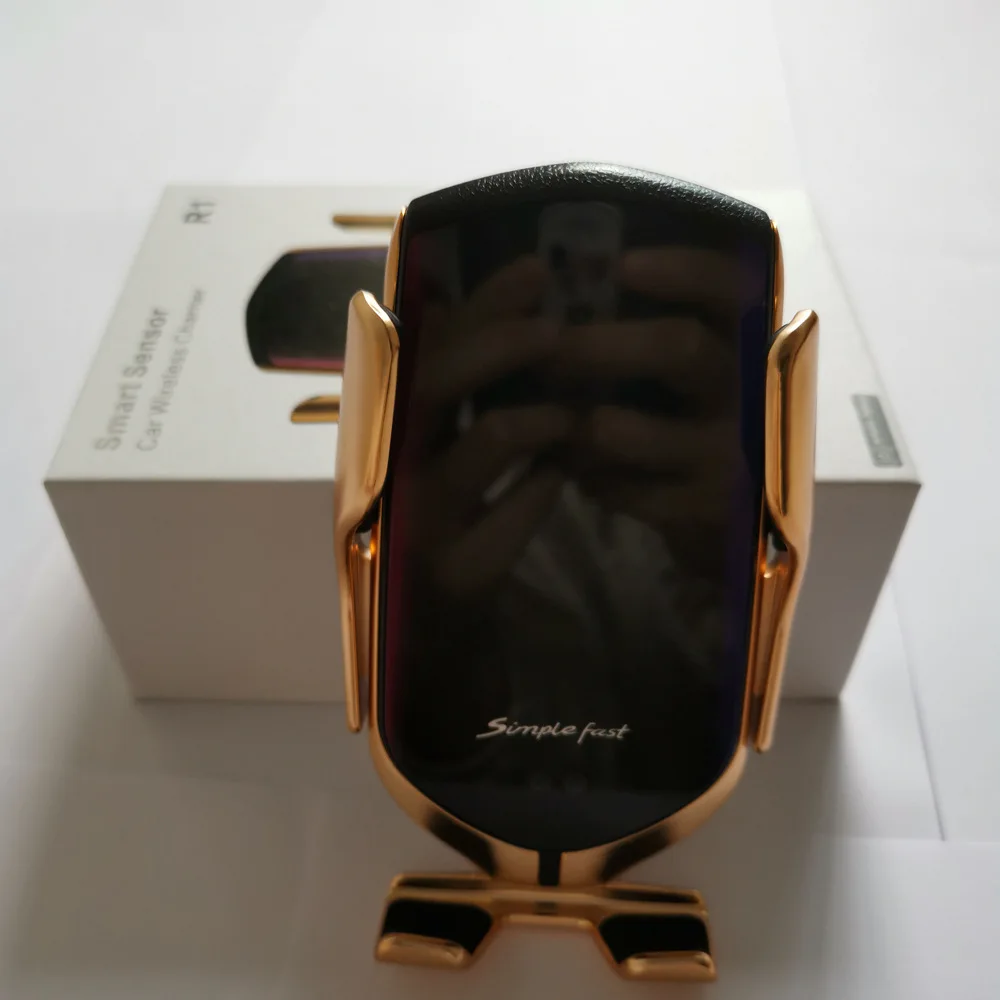 
hot sell 9V 1.67A 10W car phone holder wireless charger car charger stand with touch sansor 