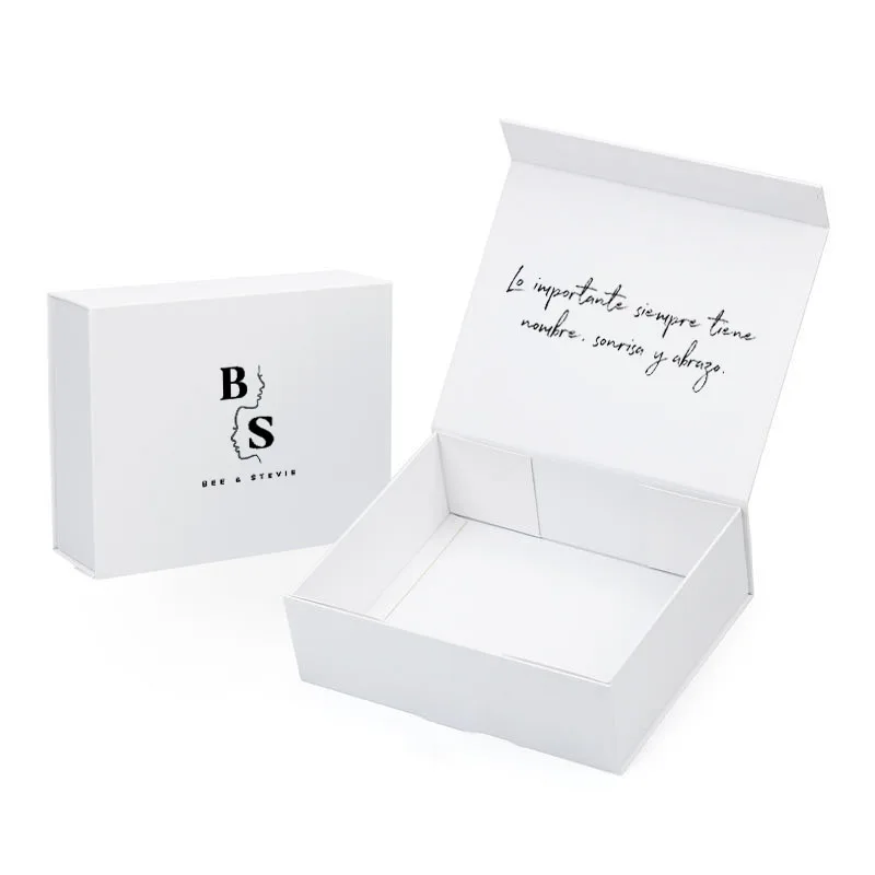 Eco-Friendly Classical Magnetic Closure Paper Box Trench Coat Hoodie Jacket Clothing Box Packaging Custom with Logo