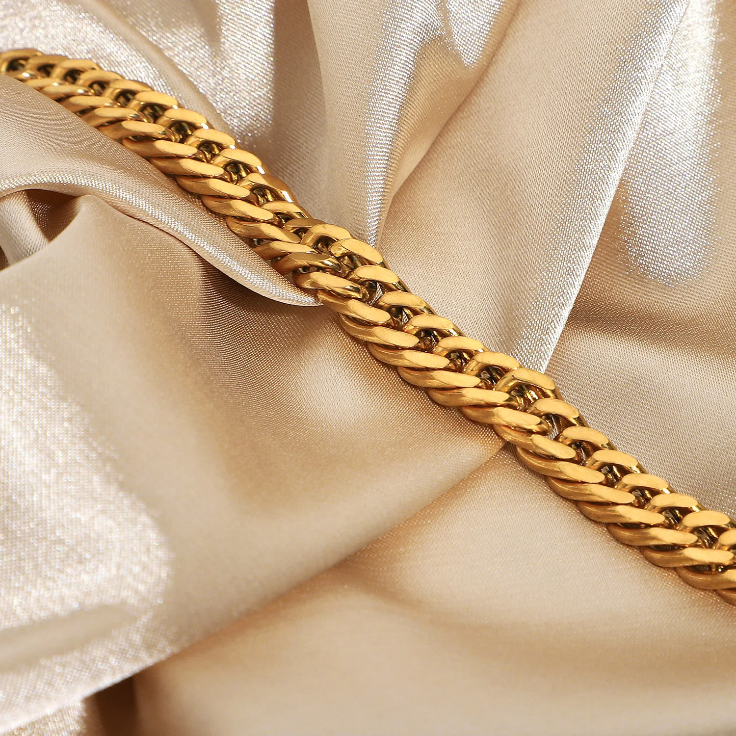 JKC INS Style 7.3mm Thick Cuban Chain Bracelet 18K Gold Plated Stainless Steel Miami Bracelet for Women