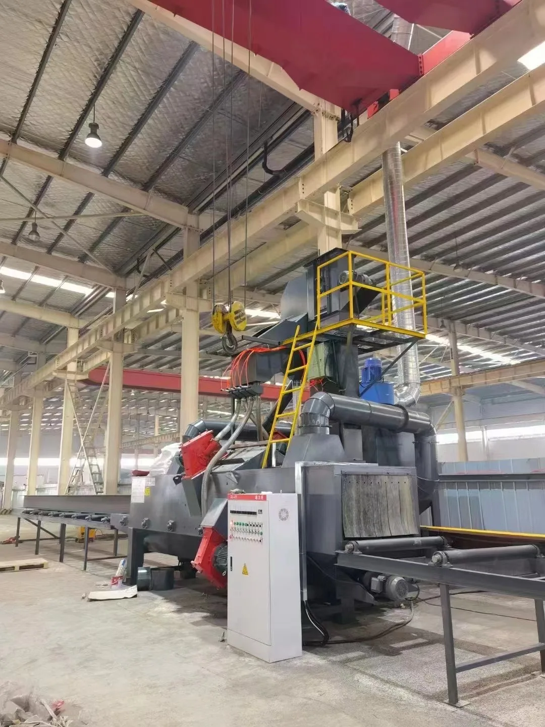 Steel plate rust cleaning shot blasting machine