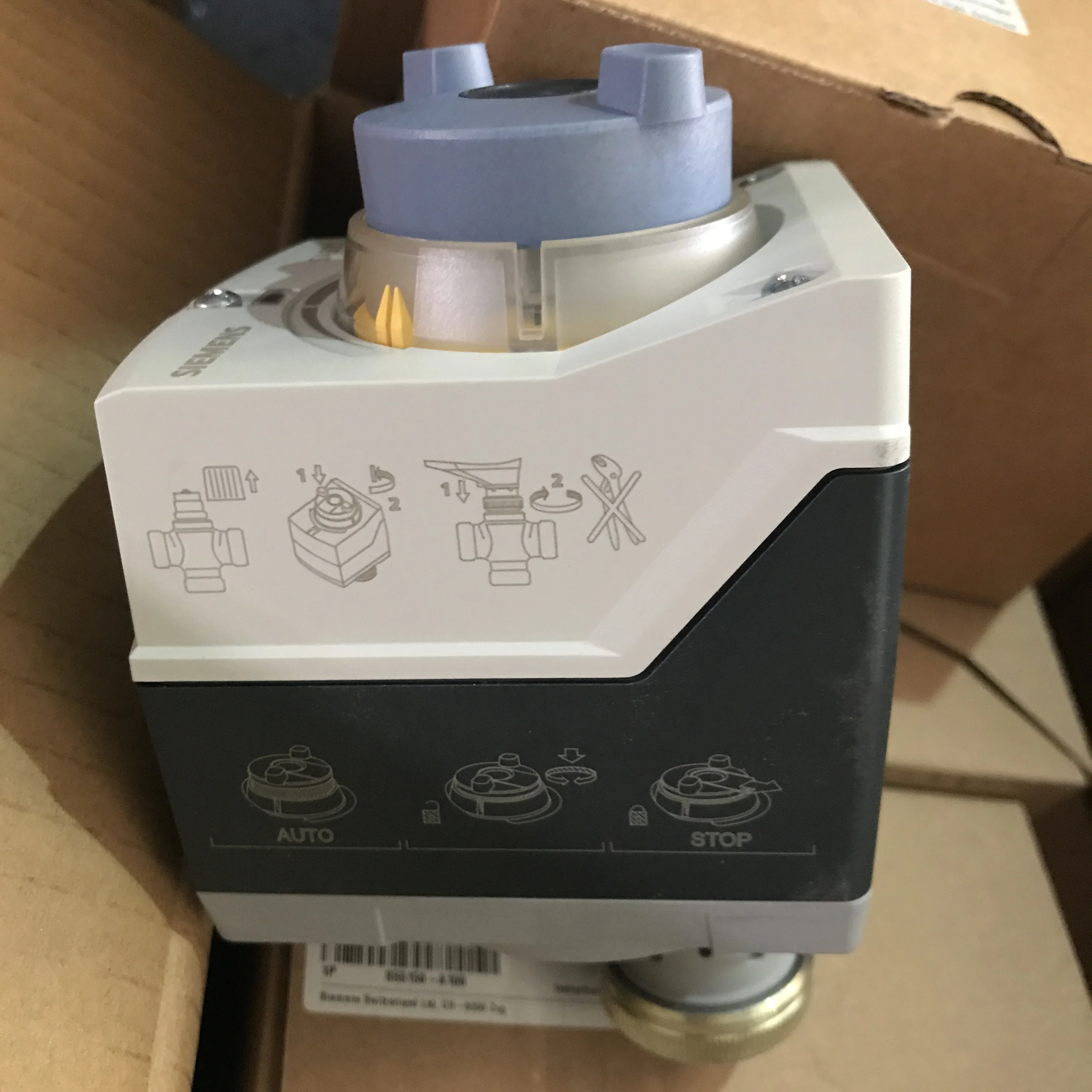 SAS61.03 Electromotoric actuator 400N AC24V DC24V