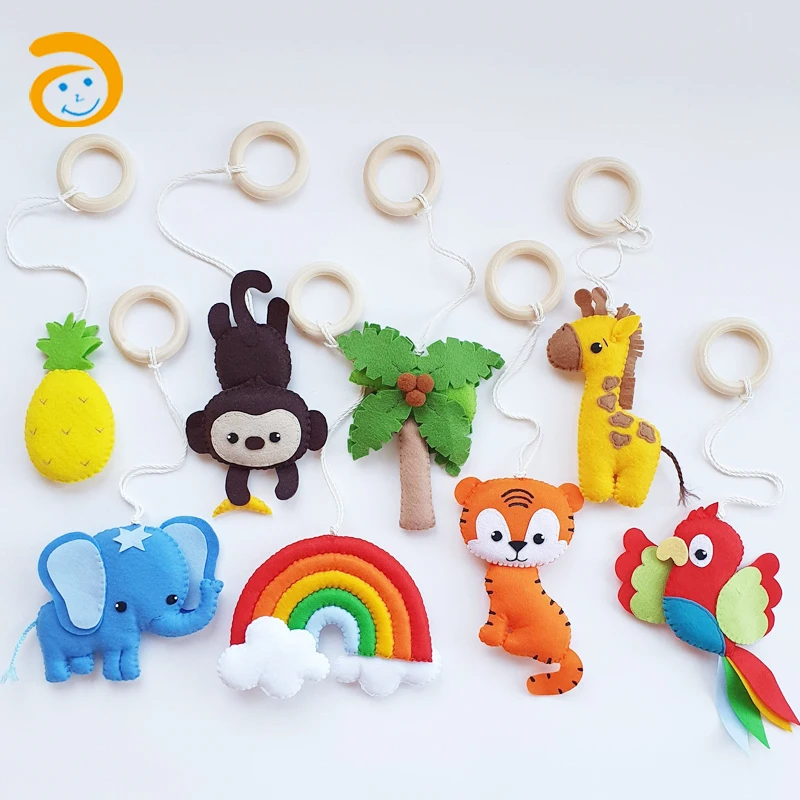 New Arrival Wholesale Felt Cute Wall Decoration Kids Present Felt Baby Boy Nursery Wall Decor