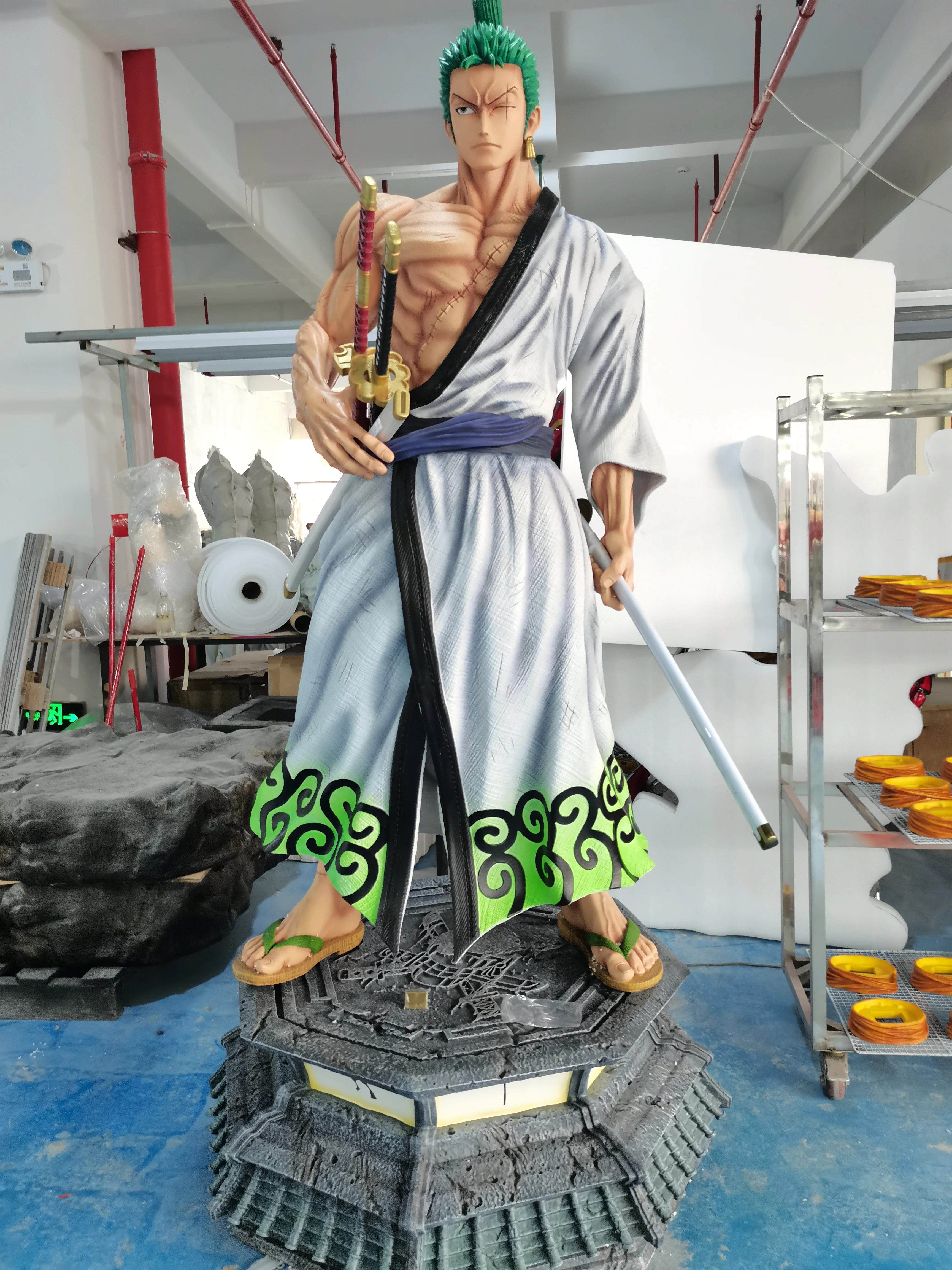 Custom Life Size New Style Anime Sculpture Fiberglass Ace Luffy One Piece Resin Luffy Zoro Statue For Sale