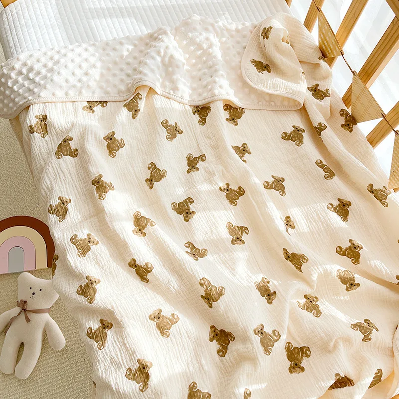 Wholesale 100% Organic Bamboo Muslin Soft and Cute Animal Dot Prints Muslin Baby Blanket for All Seasons