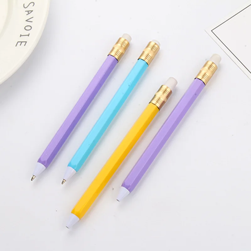 Деревянная ручка, которая выглядит как ручка в форме карандаша