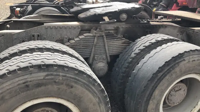Б/у но в хорошем состоянии тракторный Грузовик Sinotruk HOWO 6*4 с 371 мощностью лошадиных сил Лидер продаж