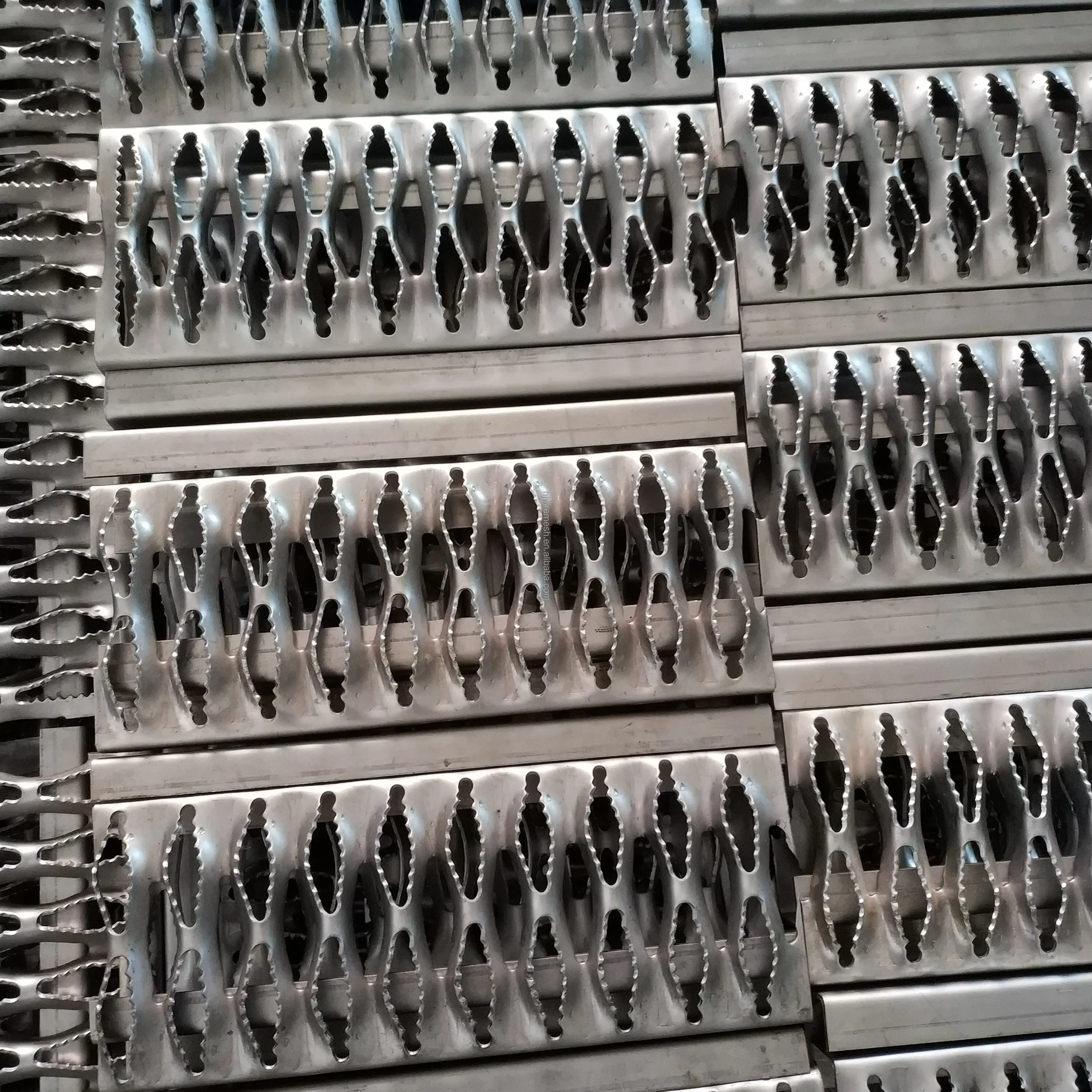 Traction tread plank grating Dimple Perforated metal with Round Hole Anti Skid Plate for Flooring Walkway