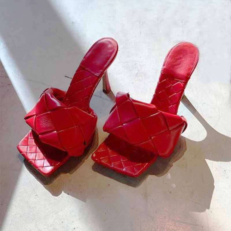 2021 нoвый дизaйн лeтняя ткань, с квадратным носком, из PU искусственной кожи высокого качества, на высоком каблуке, кожаные сандалии-гладиаторы; Пляжная обувь для женщин; Туфли-лодочки; Босоножки без задника с открытыми пальцами;