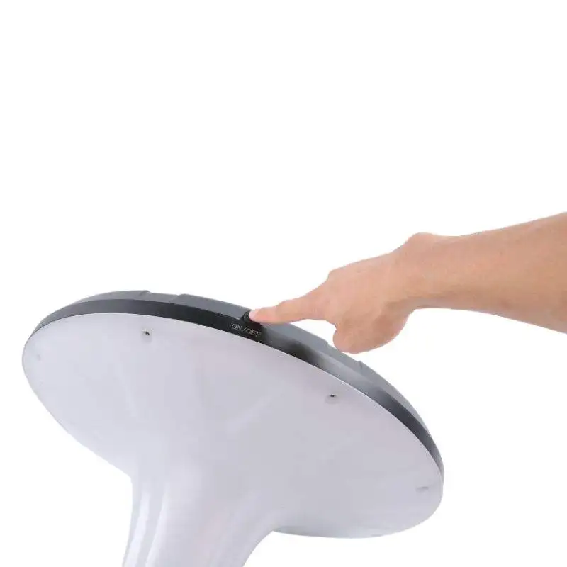 Modern Outdoor Aluminum Garden Lamp Post with Waterproof LED Street Light IP65 Solar Powered by Battery for Gardens Streets