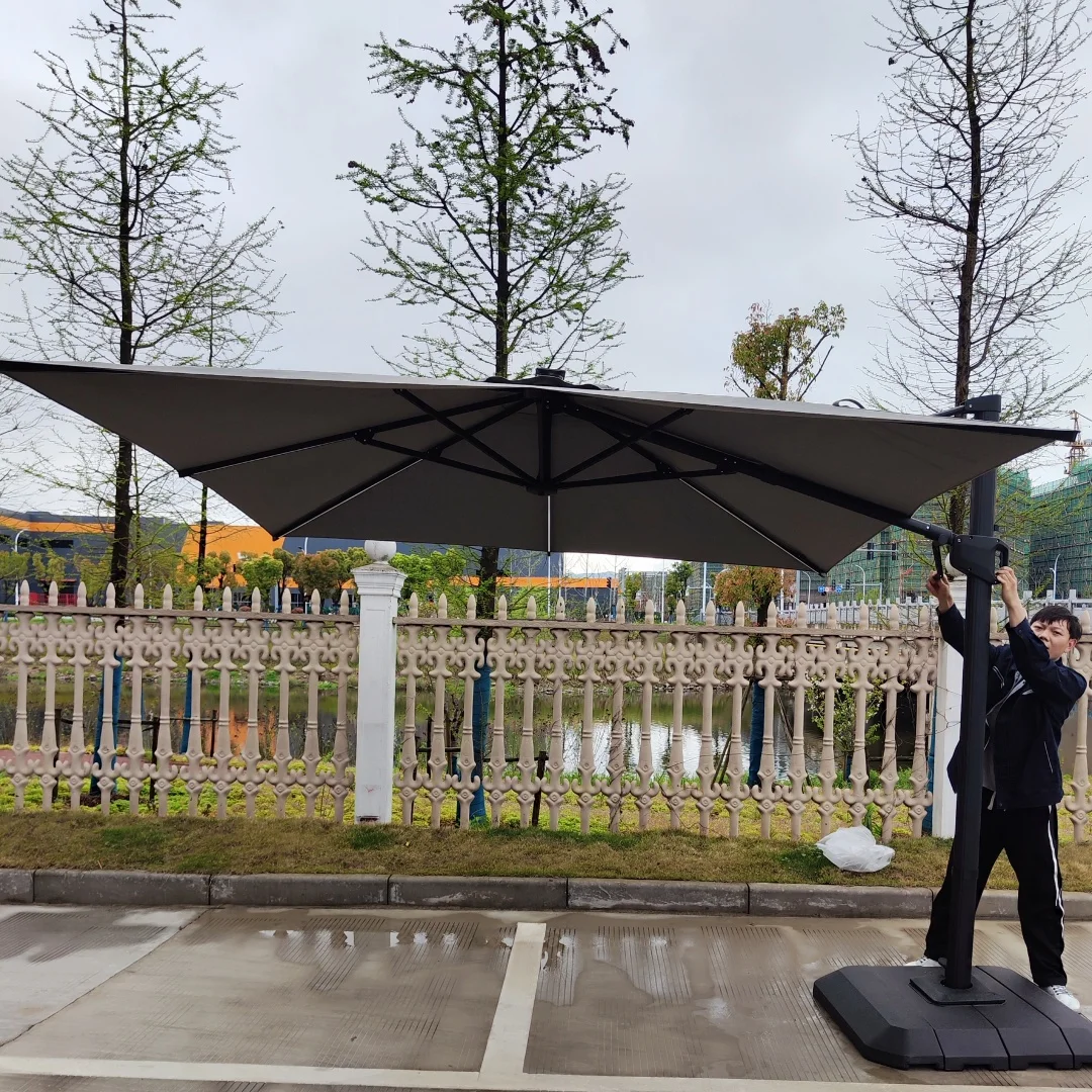 New Deign Outdoor 10-Feet Cantilever Large Light Patio Umbrella Offset Hanging LED Parasol For Garden Shading
