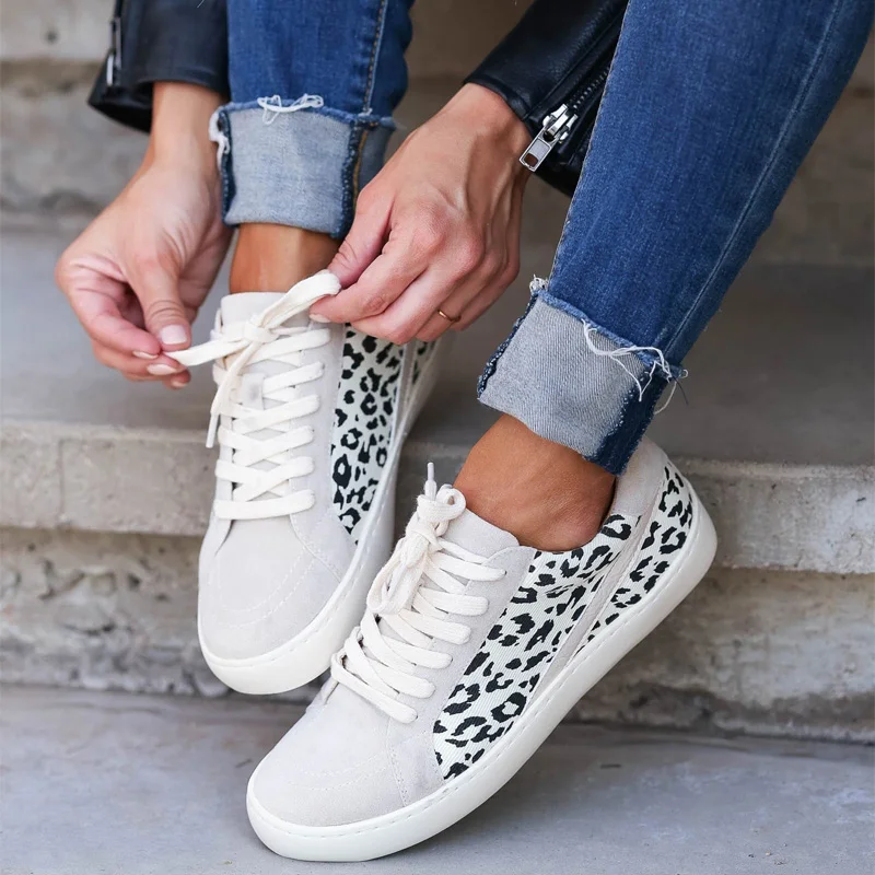 Wholesale Fashion Lace Up Canvas Ladies Casual Shoes Patchwork Leopard Women Sneakers