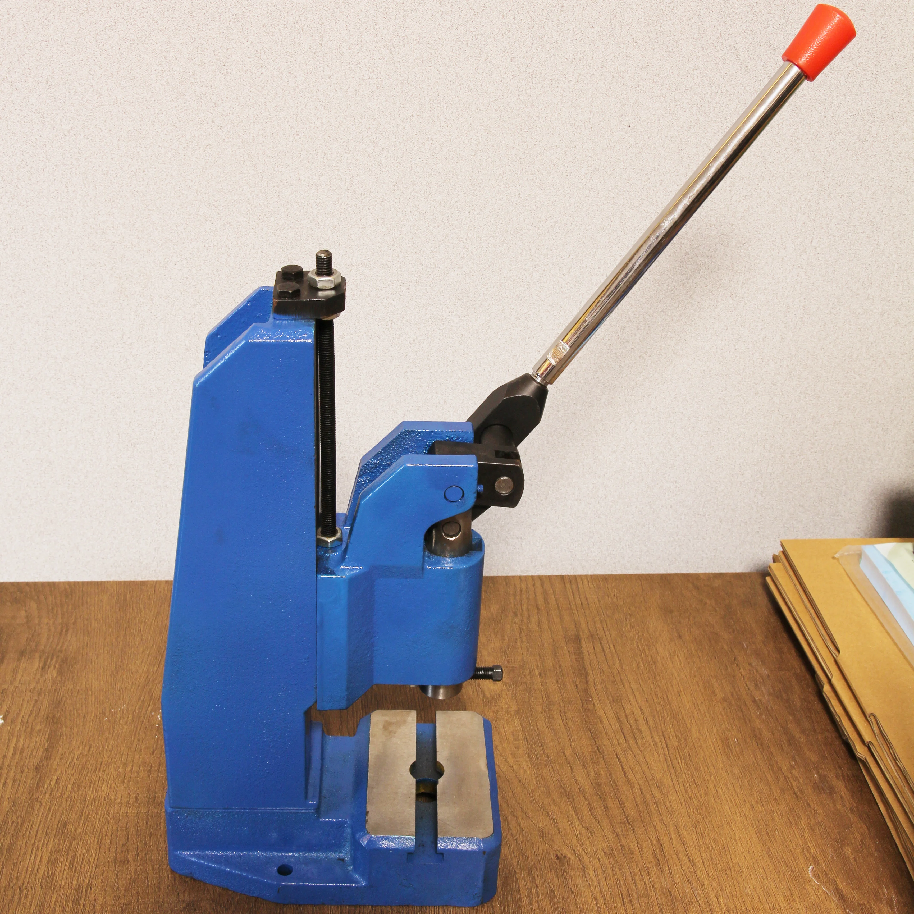 Manual Press Puncher Hand Punching Machine Manual Punch Punching Press Hand Machine Punch Tool Hole-Punch Machine