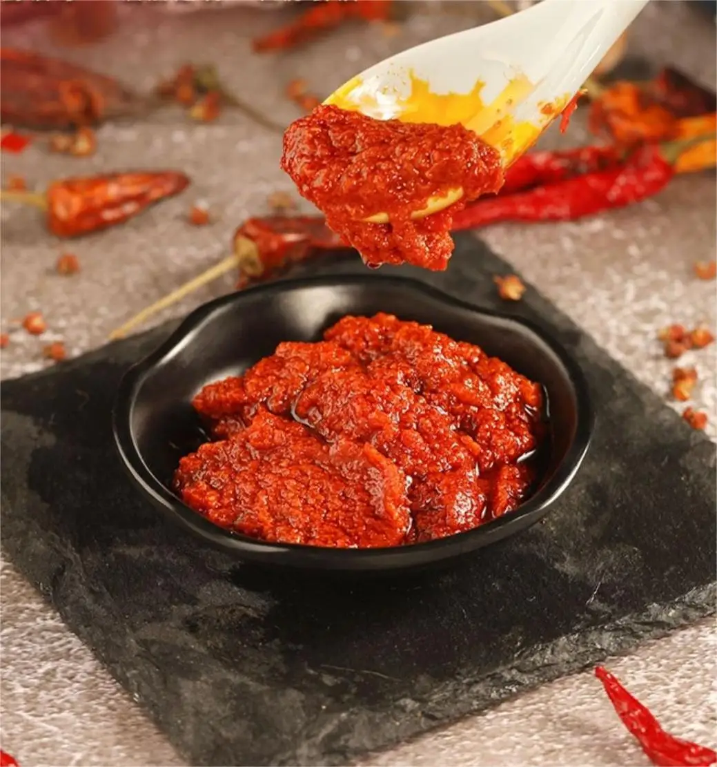 Wholesale Chinese Delicious Spicy Sauce Bottle 248g 920g Hot Spicy Thick Chili Sauce