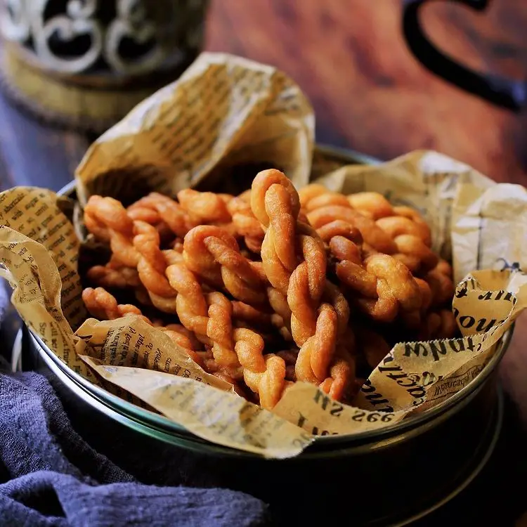 Original factory pretzel machinery four layer fried dough twists chain with cheap price