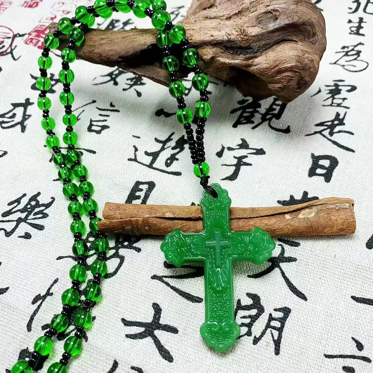 pendant for men and women pendant Jesus cross Christian Jesus necklace  wholesale inlay for weddings gifts and good luck