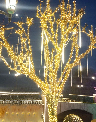 Hot Sale Outdoor	nightclub disco decorative Meteor Shower 50cm 10 Tubes Icicle String Lights Christmas Tree Outdoor Decoration