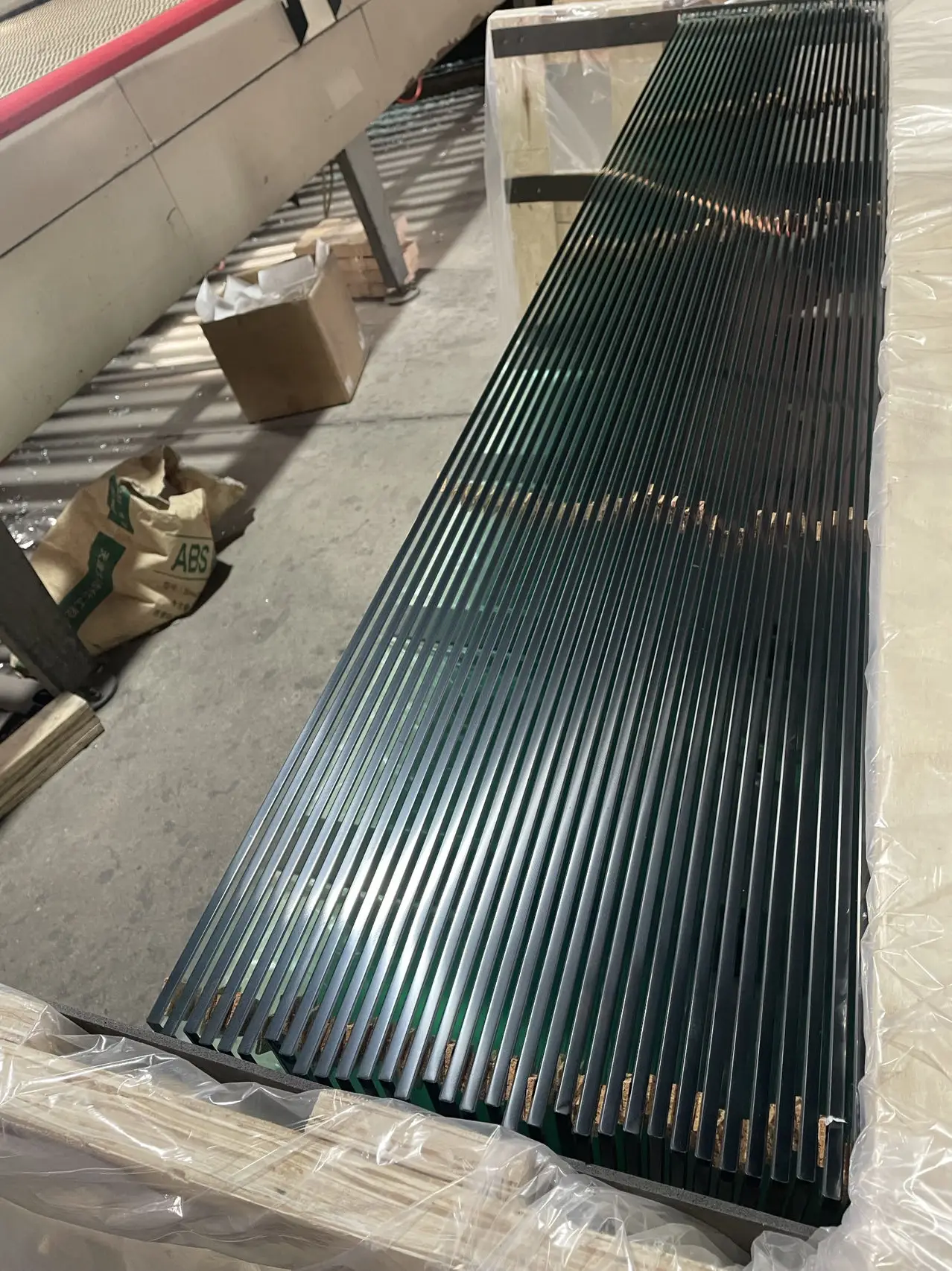 Factory Supplies Safe And Durable Explosion-Proof Glass Tempered Glass For Building Use