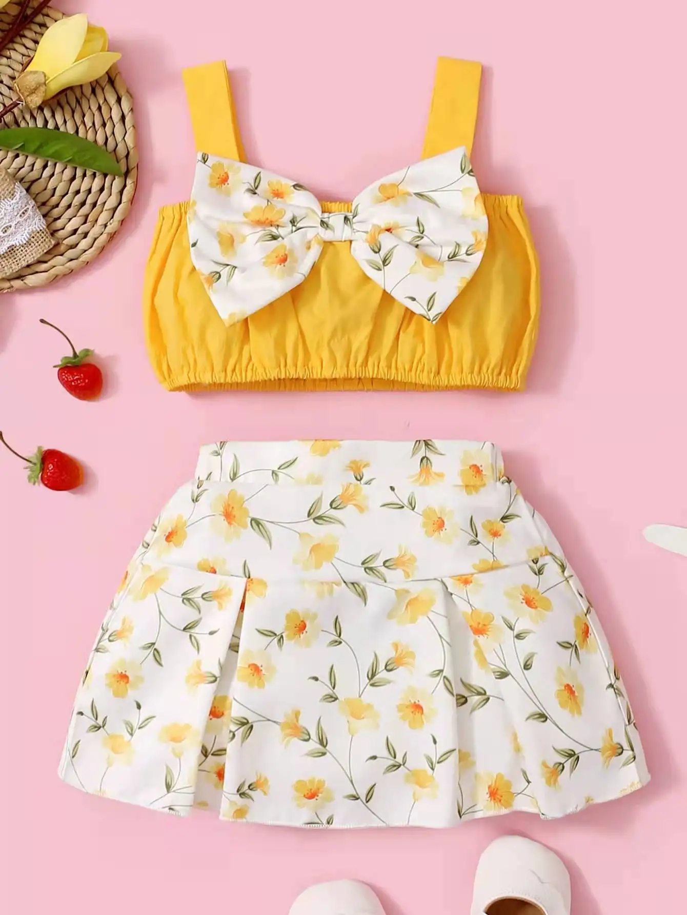 Factory sale girls summer 2022 new style fashion bow suspender top+floral skirt two pieces