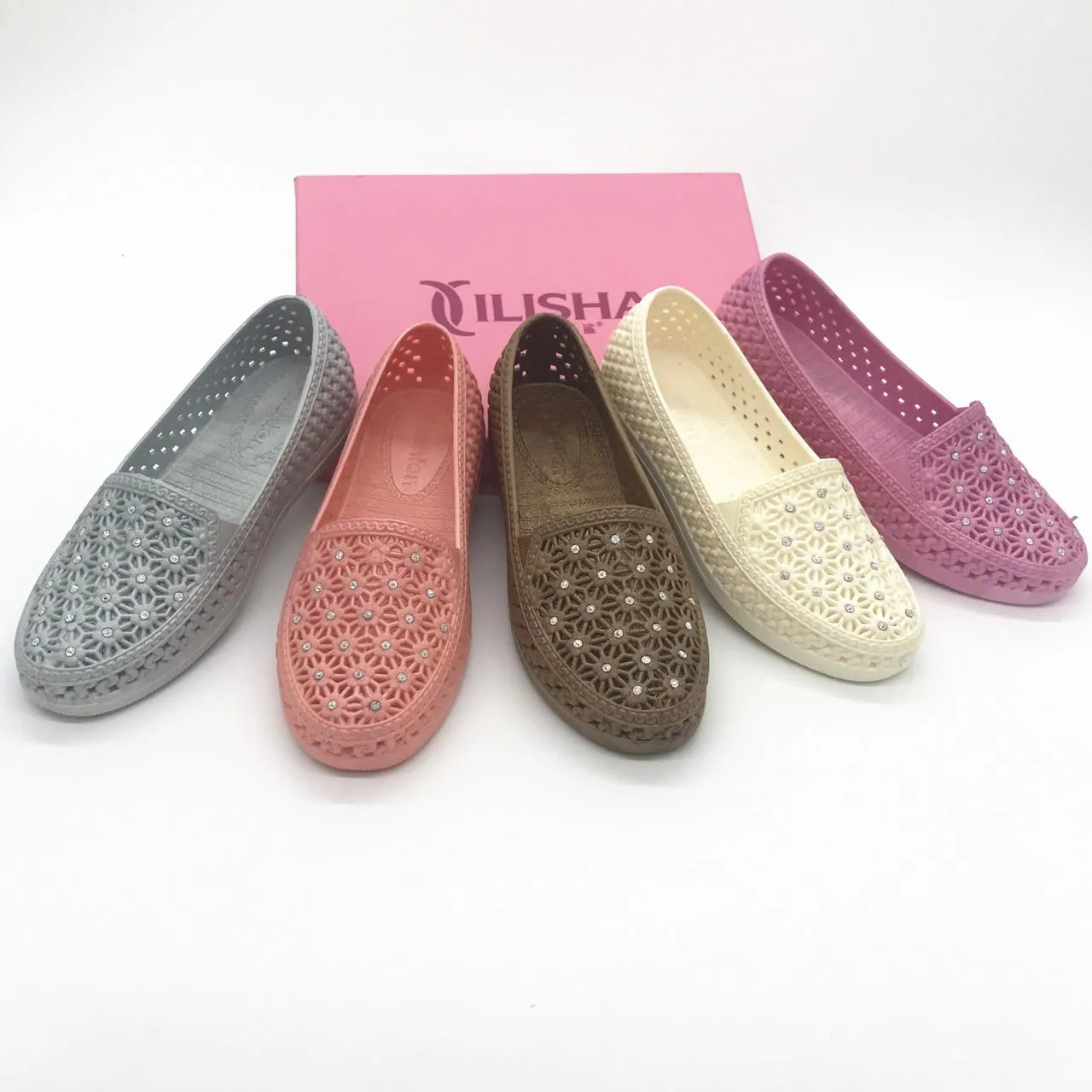 Latest china new ladies shoes fashion women shoes flat comfort round toe hospital nurse shoes