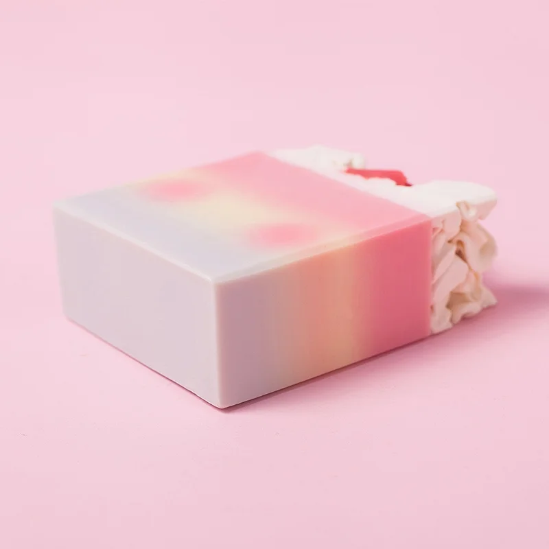 Private label  Organic natural Cold Processed soap cleansing skin whitening soap Christmas gift bodi soap