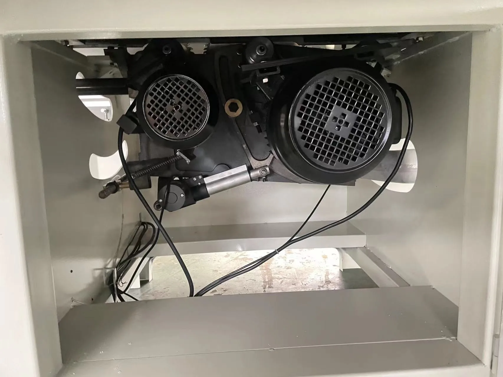 HYSEN SMV8D 45-90 Degree Customizable Size Sliding Table Panel Saw for Woodworking machine