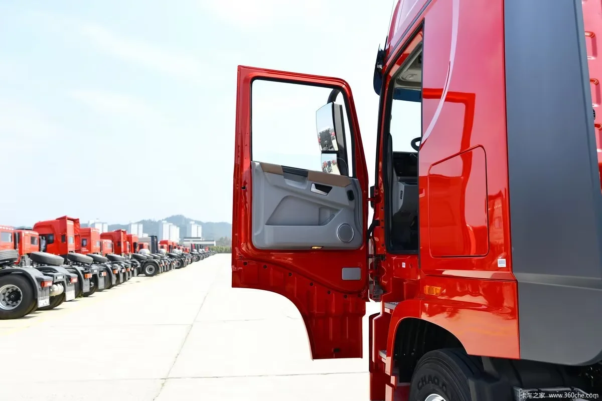 14 автоматических грузовых автомобилей Dongfeng экспорт Tianlong флагман KX 520 л.с. 6x4 дизельные тягачи новые автомобили