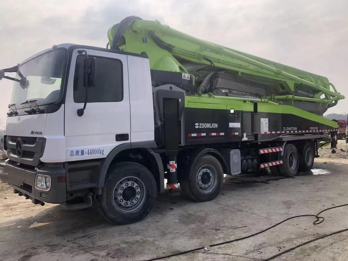 Multi Hot Sale Used ZOOMLION X Mercedes-Benz ZLJ5440THBK 56M Concrete Pump Truck