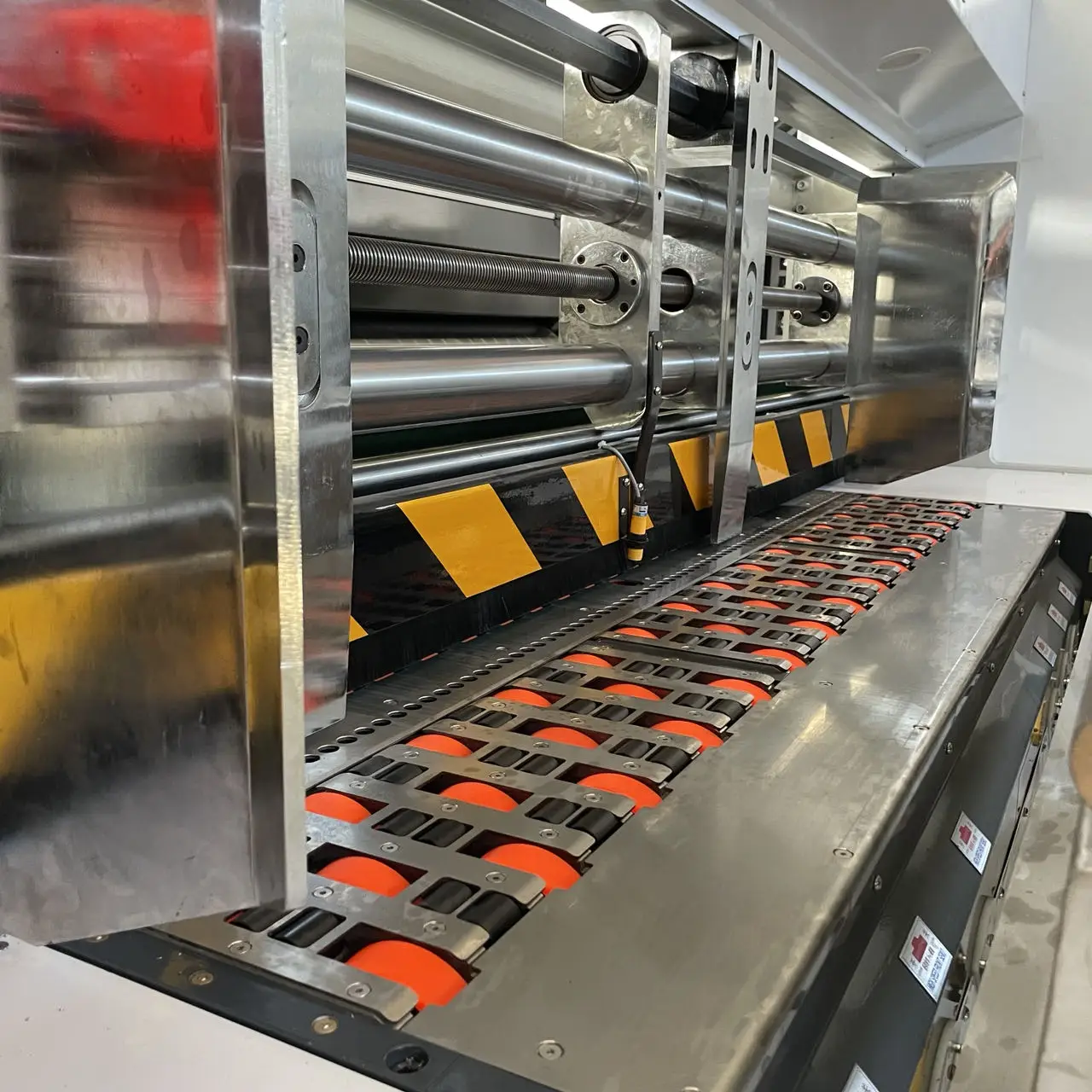 packaging machine for corrugated box