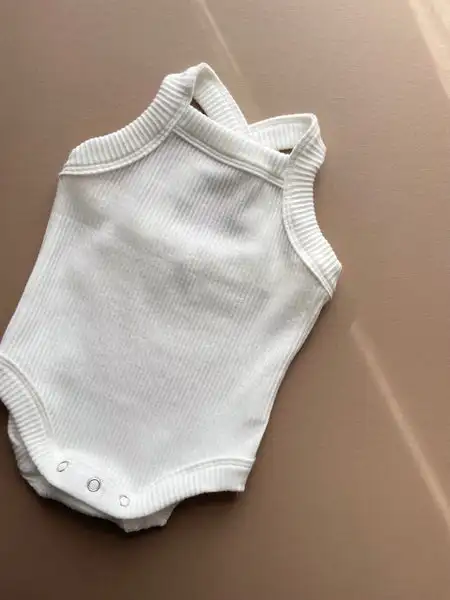 Summer Gender Newborn Baby Romper Vest Soft Ribbed Cotton Baby Bodysuit Cross Back Snap Button Closure One Piece Kids Jumpsuit