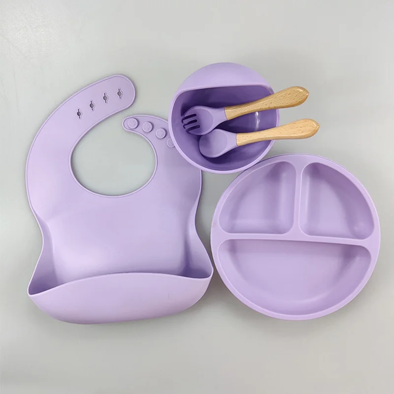 High Quality Plate Bowl And Spoon Dinner Tableware Set Bpa Free Silicon Children Bibs Dinnerware Silicone Baby Feeding Set