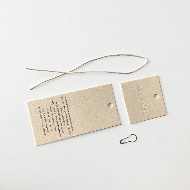 Factory New Design Hand Tag with Delicate Cloth for Garment Paper Hangtag Labels Clothing Hang Tags