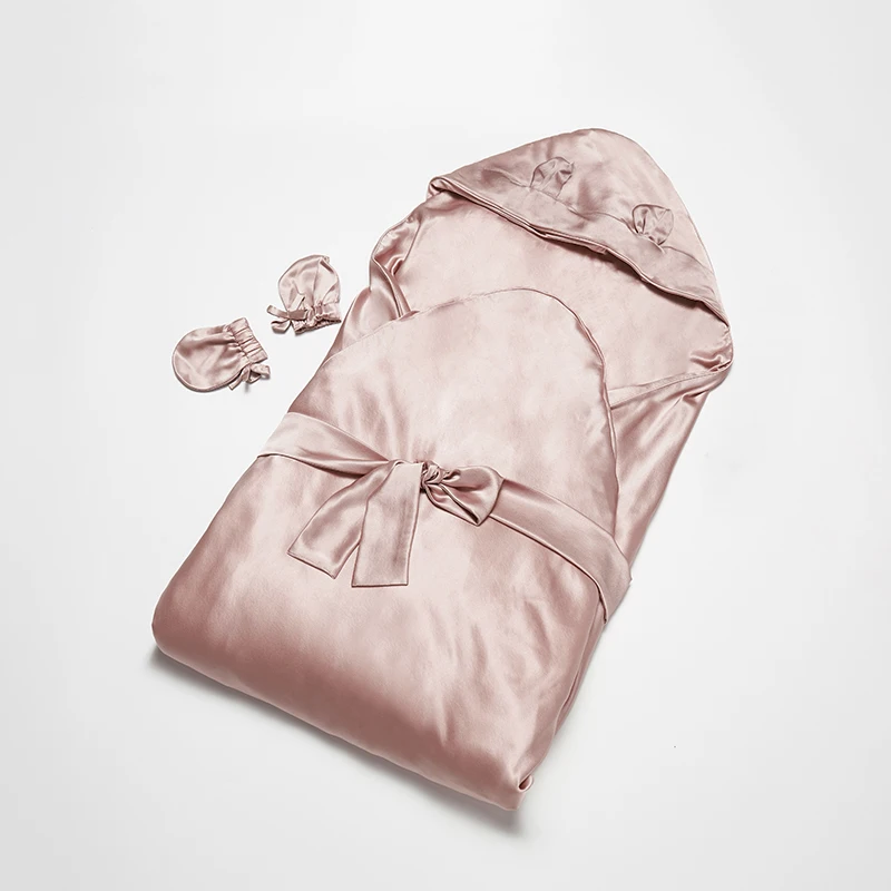 Customizable 100% mulberry silk baby cuddle quilt baby sleep blanket mulberry silk filling Soft breathable and skin-frien quilt