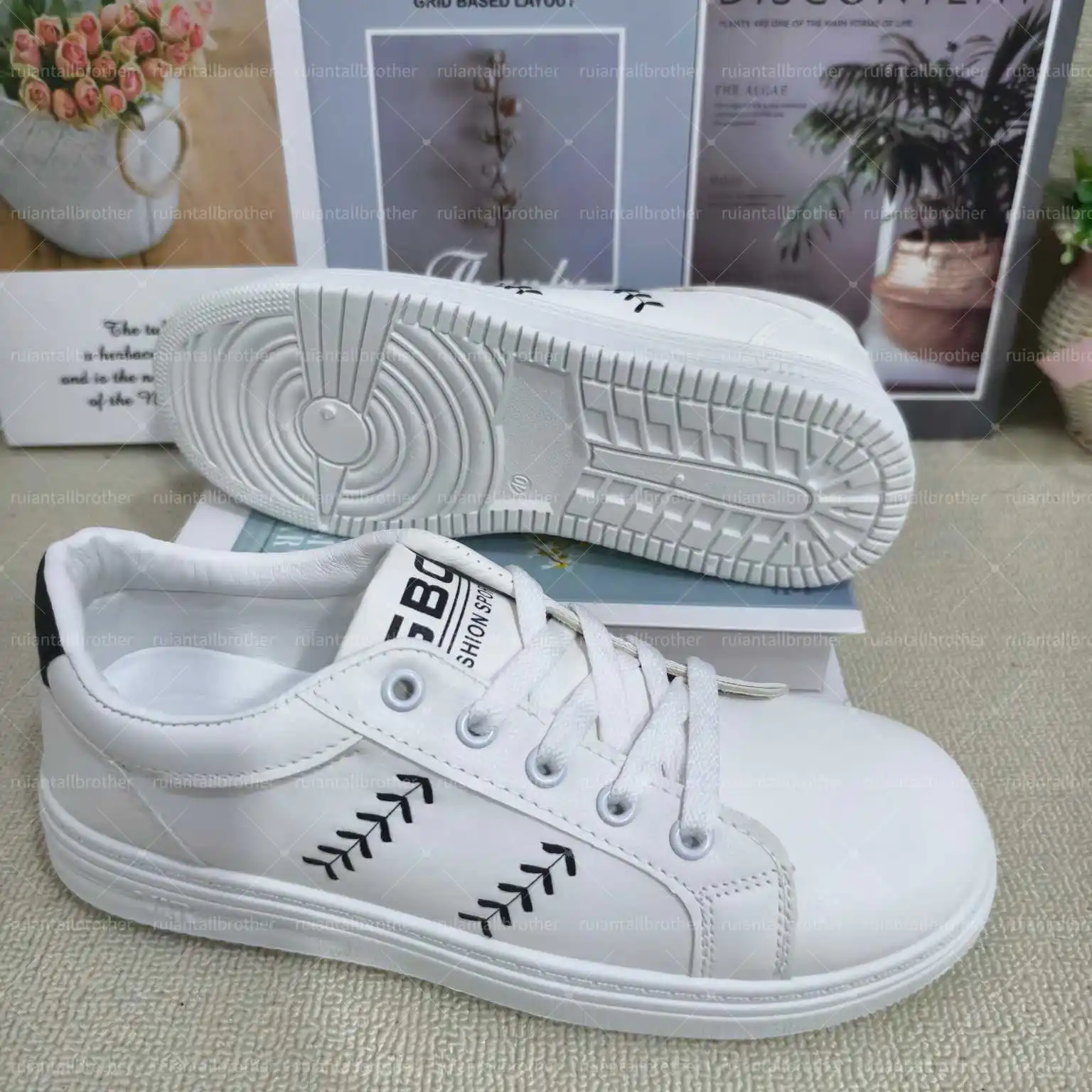 New hot selling minimalist design college style high-quality leather school shoes for women