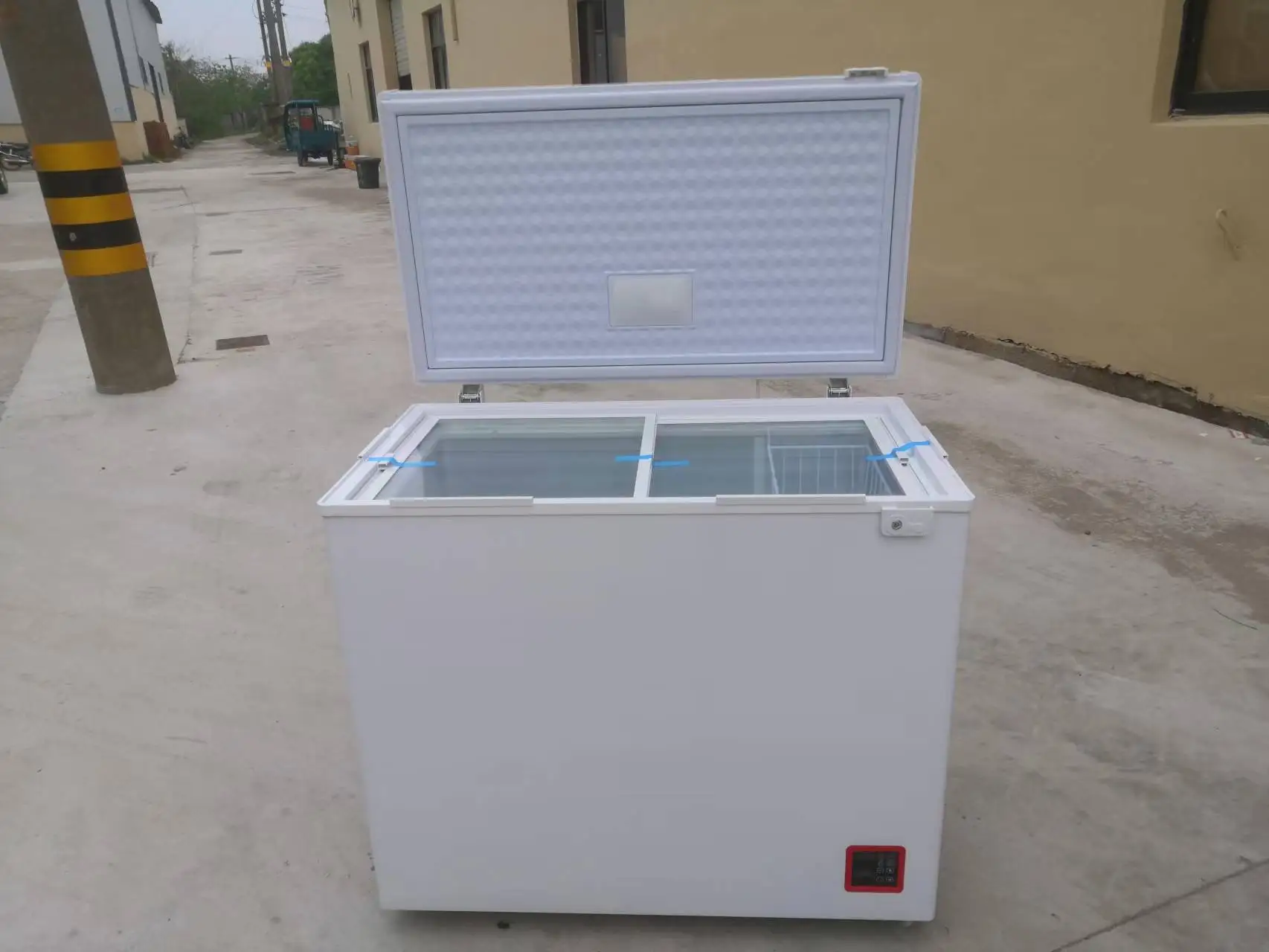 BD/BC -208 solar chest freezer ice storage freezer ice cream deep freezer refrigerator with lock